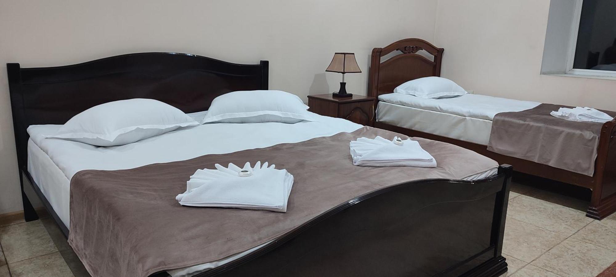 Sweet Home Hotel Meghri Exterior foto